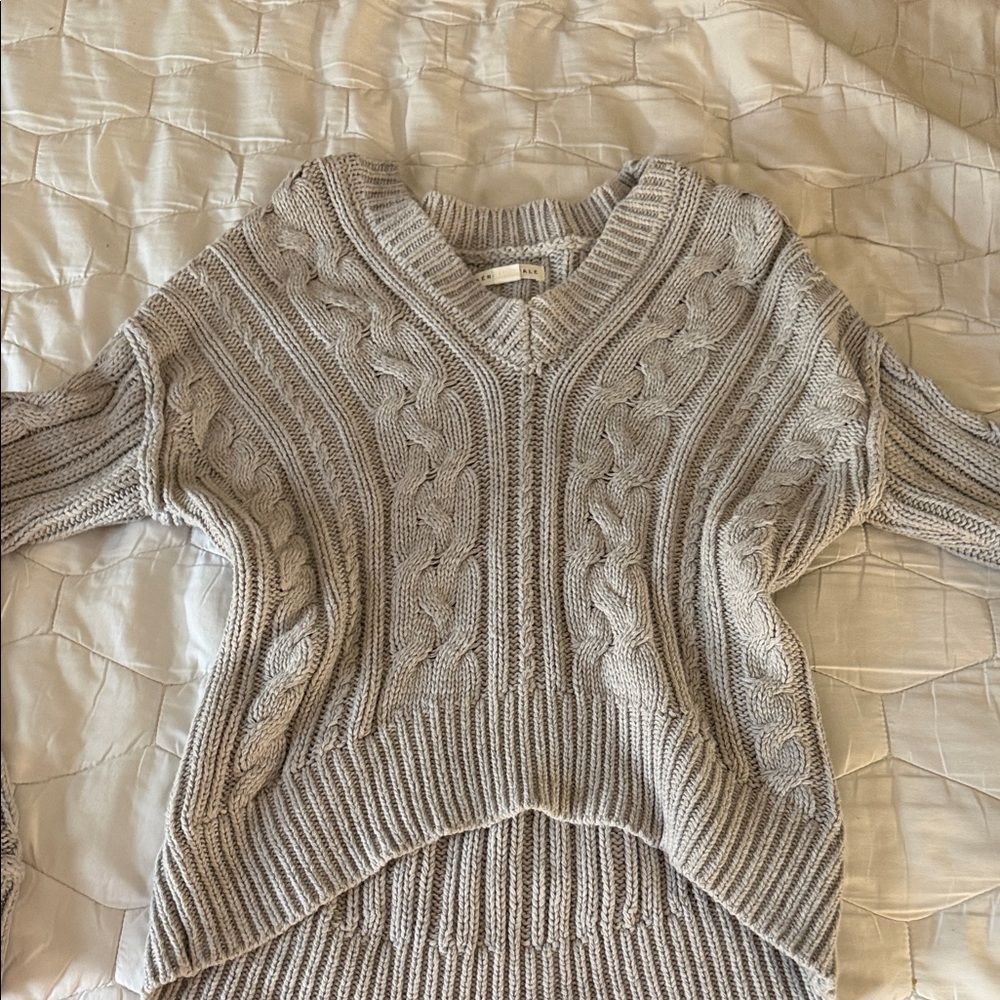 Aeropostale Light Gray V-Neck Sweater